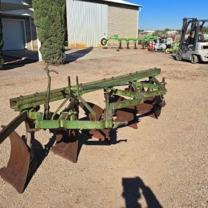 Arado John Deere 5 rajas, F-6314