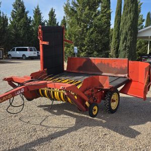 Volteador de pastura New Holland Modelo 166, F-6342