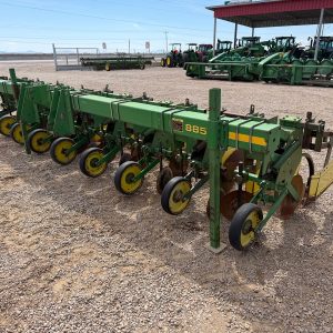 Cultivadora John Deere Modelo 885, F-6460