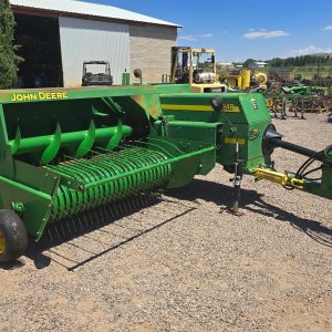 Empacadora John Deere Modelo 348, F-6624