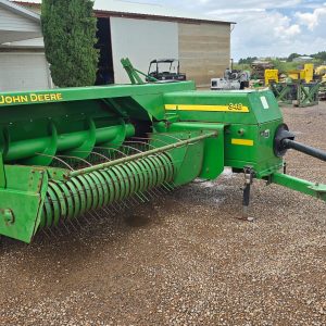 Empacadora John Deere Modelo 348 hilo, F-6695
