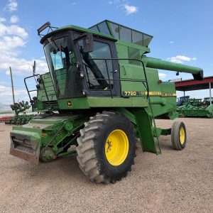 Trilladora John Deere Modelo 7720 Titan II, F-6659