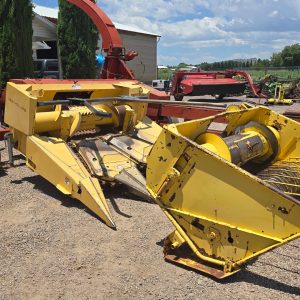 Ensiladora New Holland Modelo 900, F-6601