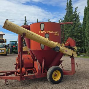 Molino Revolvedor New Holland Modelo 352, F-6770