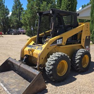Minicargador Caterpillar Modelo 236, F-6528