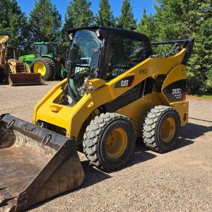 Minicargador Caterpillar Modelo 262C, F-6643