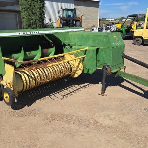 Empacadora John Deere Modelo 336, F-6905