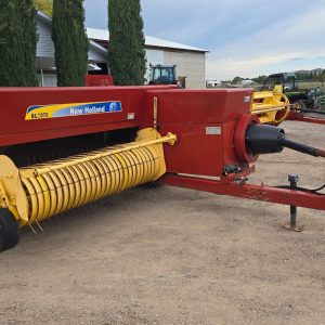 Empacadora New holland Modelo BC5070, F-6715